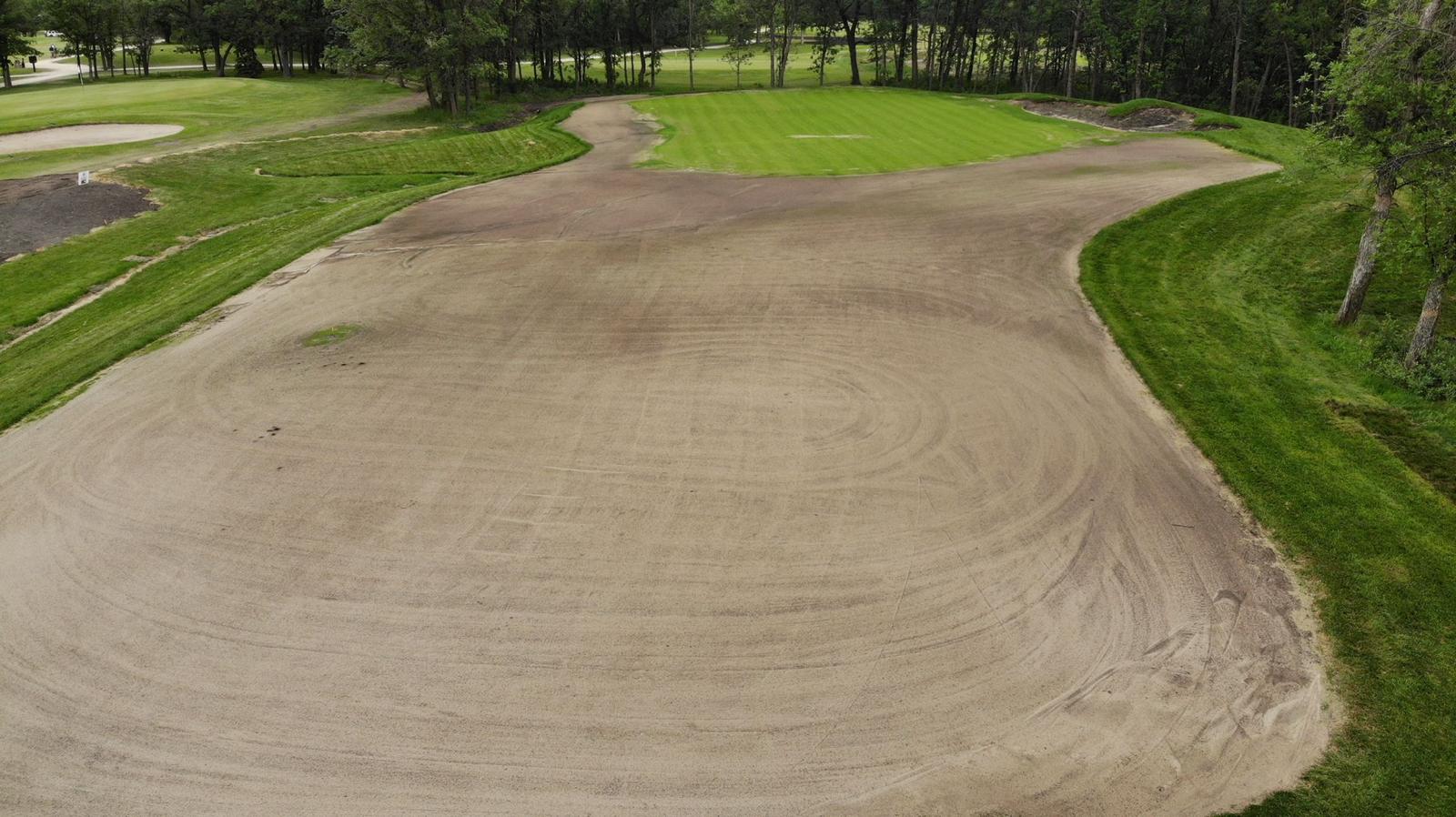 Anseeuw Bros offers golf course construction and supply services