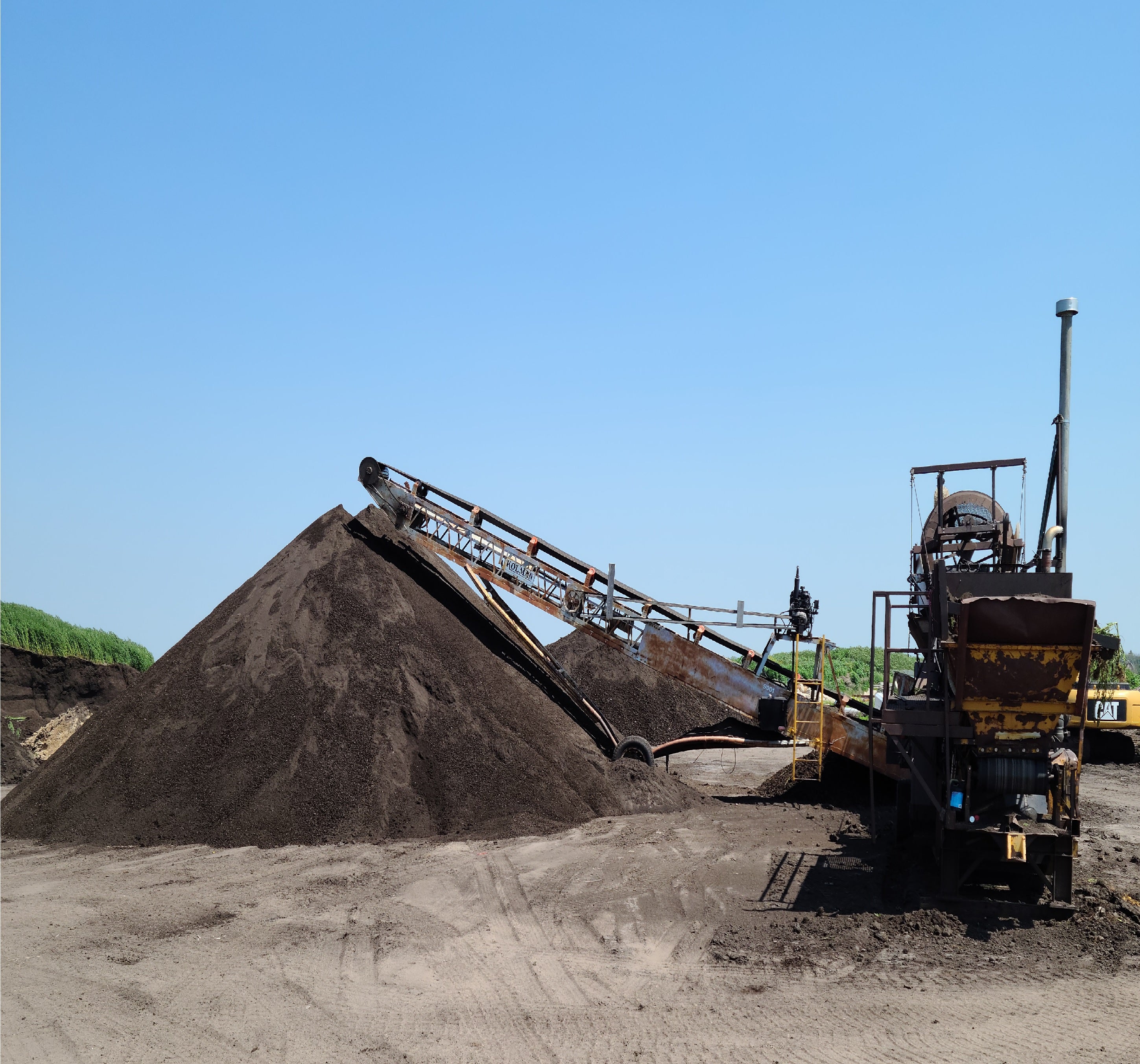 Anseeuw Bros is a bulk landscape material supplier.  